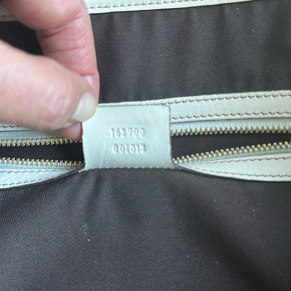 Authentic Gucci Canvas Signature Logo Braided Leather Straps Pelham Shoulder Bag - Picture 9 of 10